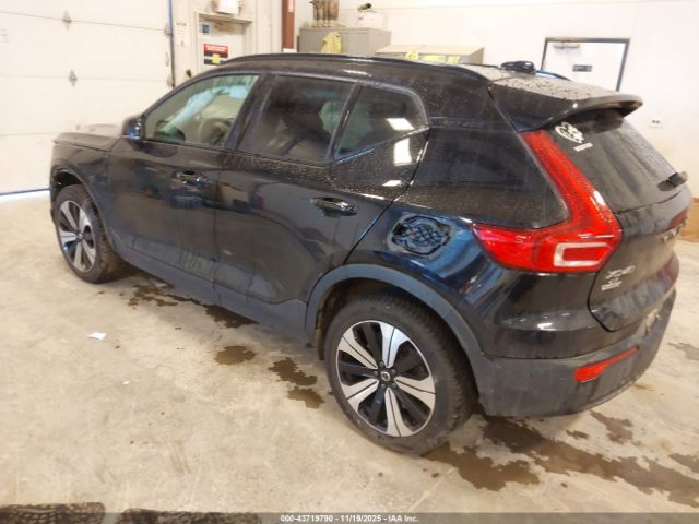 2023 VOLVO XC40 RECHARGE PURE ELECTRIC YV4ED3UL0P2059738 Photo 2