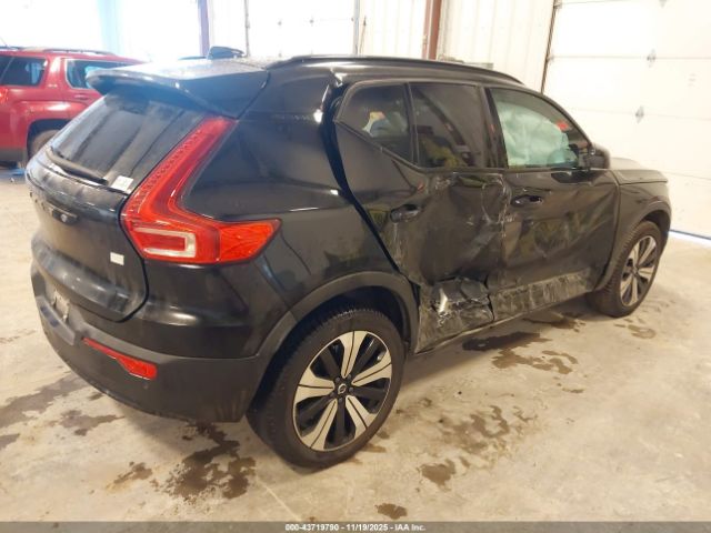 2023 VOLVO XC40 RECHARGE PURE ELECTRIC YV4ED3UL0P2059738 Photo 3
