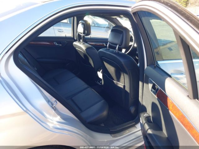 2011 MERCEDES-BENZ C 300 WDDGF5EB1BR155312 Photo 7