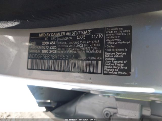 2011 MERCEDES-BENZ C 300 WDDGF5EB1BR155312 Photo 8