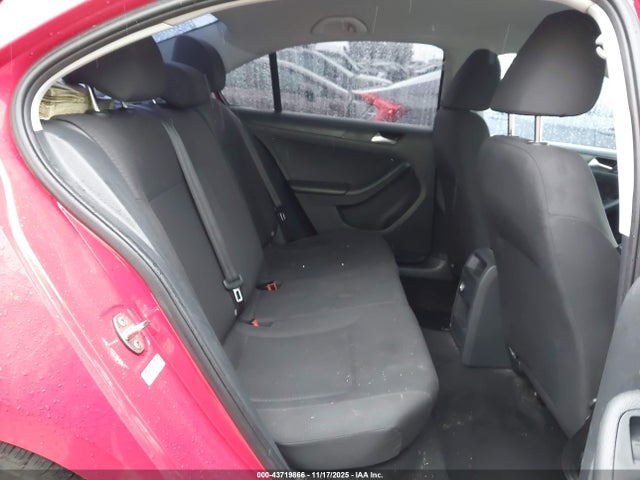 3VW2K7AJ2FM328042 Volkswagen Jetta 2.0l S