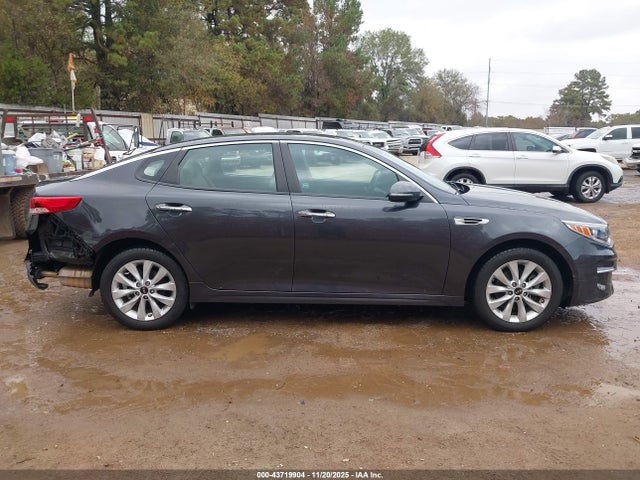 5XXGT4L36HG124206 KIA Optima Lx