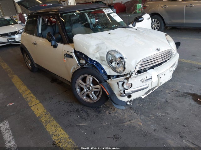 2003 MINI COOPER WMWRC33493TE15349 Photo 5