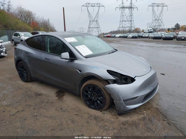 2024 TESLA MODEL Y 7SAYGDEE7RA298930 Photo 5