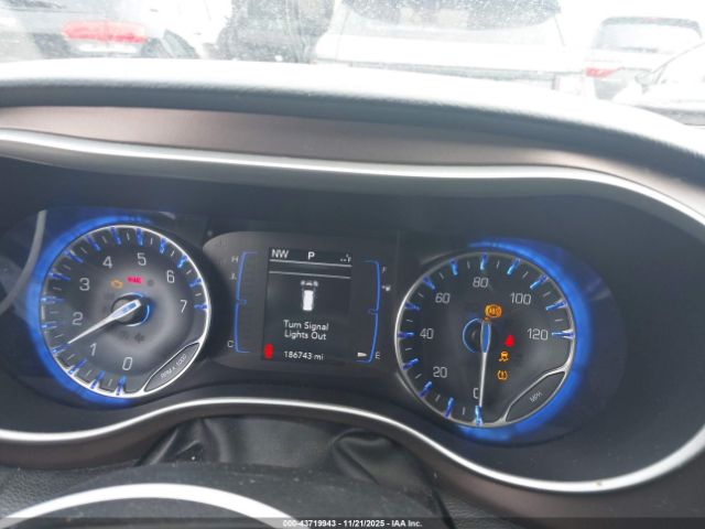 2019 CHRYSLER PACIFICA 2C4RC1BG0KR650762 Photo 6