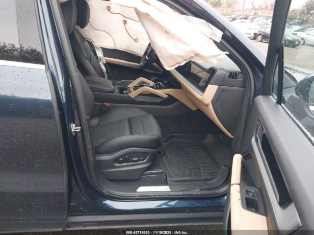 2024 PORSCHE CAYENNE WP1AA2AY5RDA01425 Photo 4