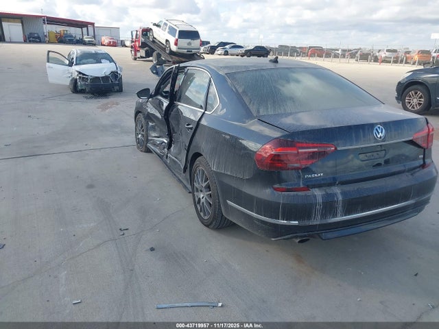 1VWDT7A31HC078353 Volkswagen Passat 1.8t R-line