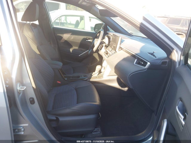 43719970 :رقم المزاد ، 7MUFBABG3RV054963 vin ، 2024 Toyota Corolla Cross Hybrid Xse مزاد بيع
