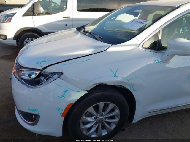 2019 CHRYSLER PACIFICA 2C4RC1BG0KR575352 Photo 5