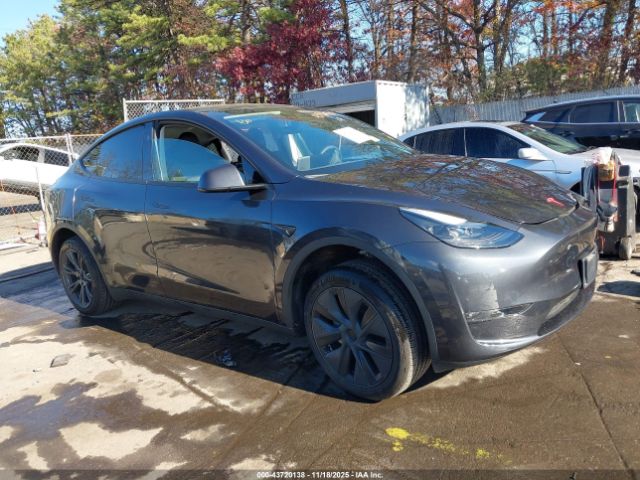 2024 TESLA MODEL Y 7SAYGDEE2RF166645 Photo 0