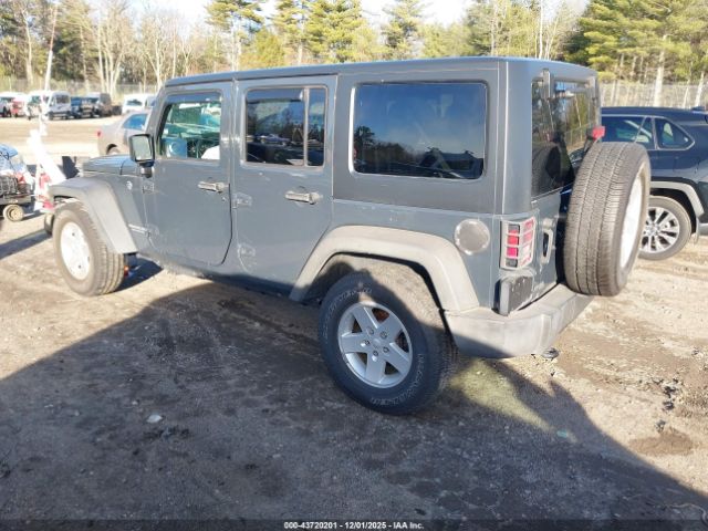 2017 JEEP WRANGLER UNLIMITED 1C4BJWDG2HL702945 Photo 2