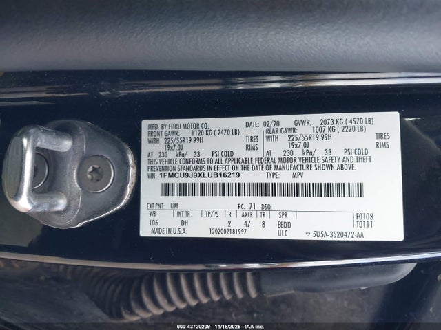1FMCU9J9XLUB16219 Ford Escape Titanium