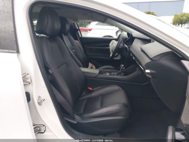 2019 MAZDA MAZDA3 3MZBPAEM0KM101610 Photo 4