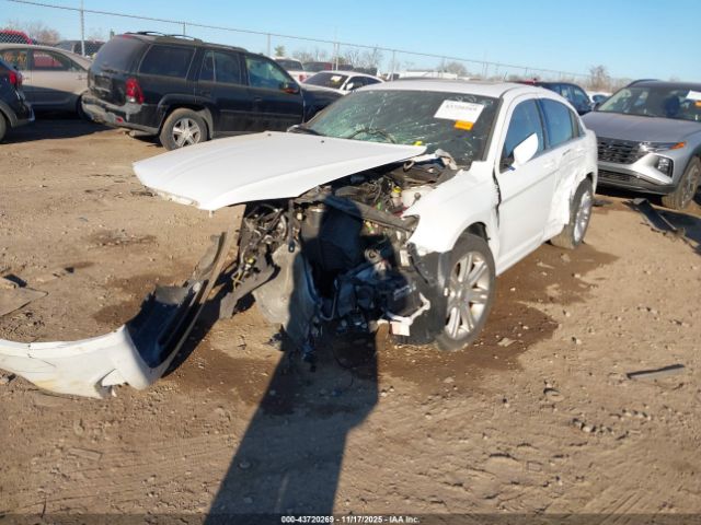 2012 CHRYSLER 200 1C3CCBBG2CN205616 Photo 1
