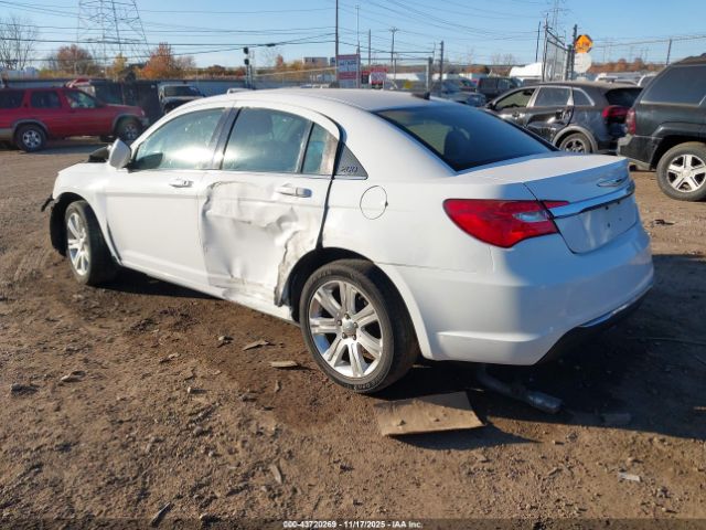 2012 CHRYSLER 200 1C3CCBBG2CN205616 Photo 2