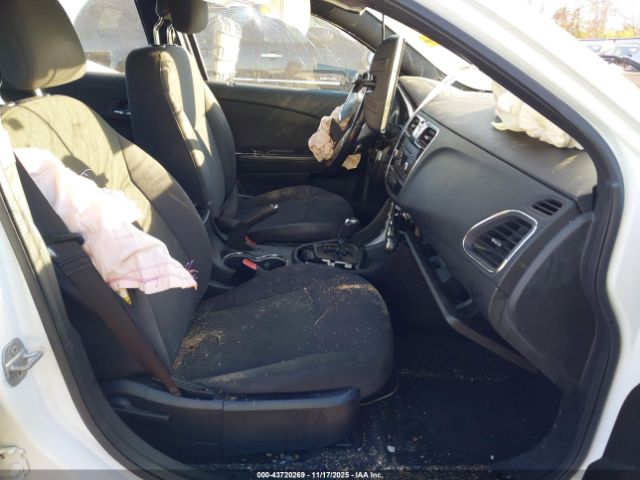 2012 CHRYSLER 200 1C3CCBBG2CN205616 Photo 4