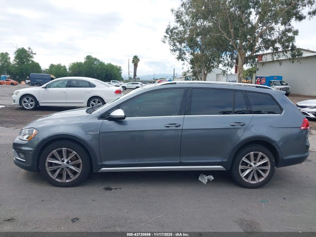 3VWH17AU3HM538840 Volkswagen GOLF ALLTRACK