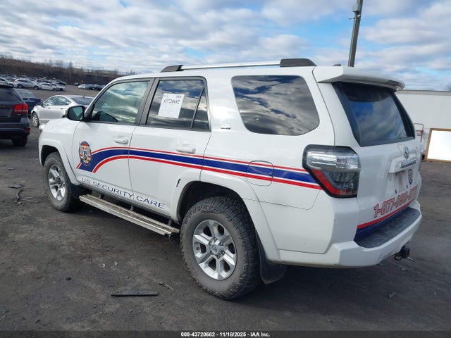 Продажа на аукционе авто 2020 Toyota 4runner Sr5, vin: JTEBU5JR4L5772818, номер лота: 43720682