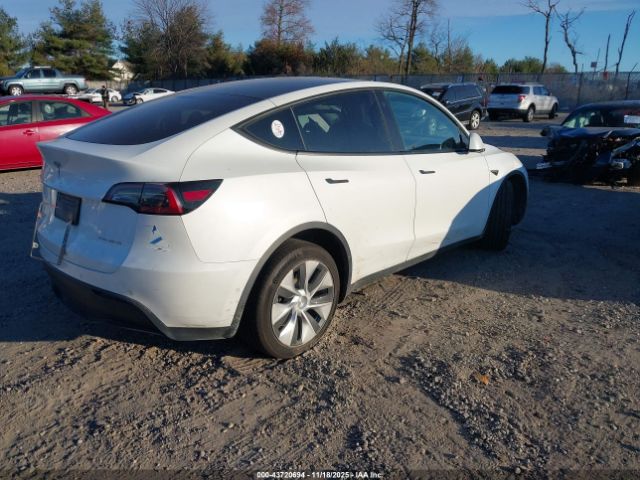 2022 TESLA MODEL Y 7SAYGDEE1NF321826 Photo 3