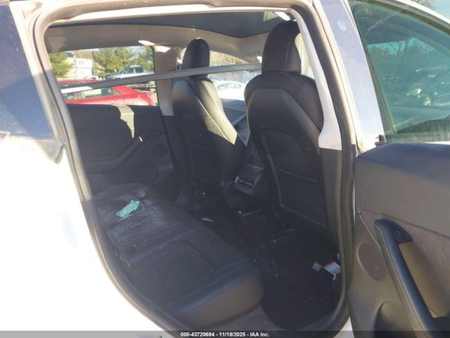 2022 TESLA MODEL Y 7SAYGDEE1NF321826 Photo 7