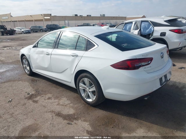 W04GL6SX8J1061458 Buick Regal Sportback Preferred