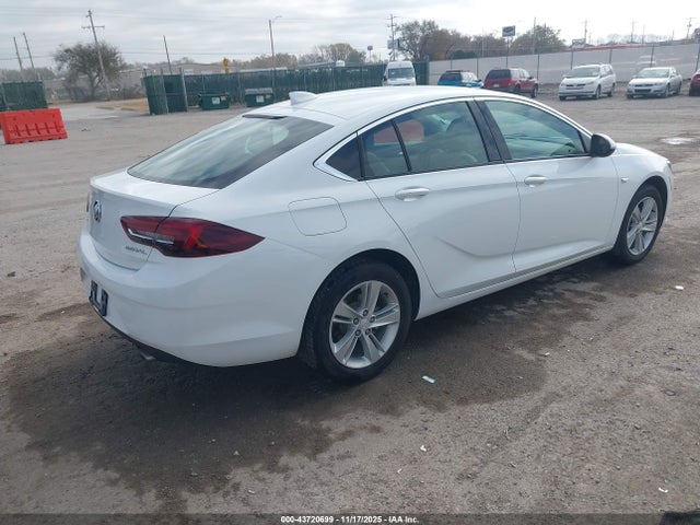 W04GL6SX8J1061458 Buick Regal Sportback Preferred