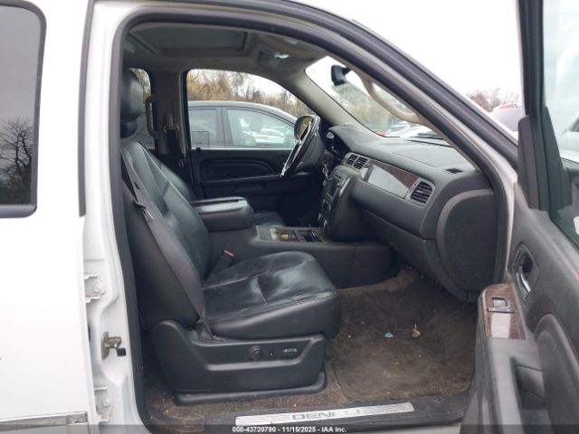 2011 GMC YUKON XL 1500 1GKS2MEF6BR337721 Photo 4