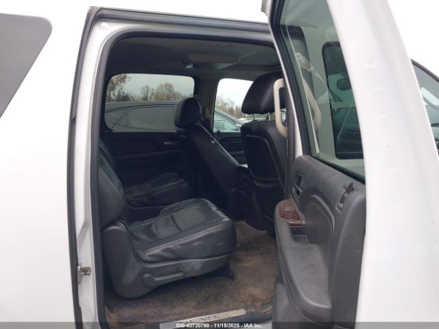 2011 GMC YUKON XL 1500 1GKS2MEF6BR337721 Photo 7