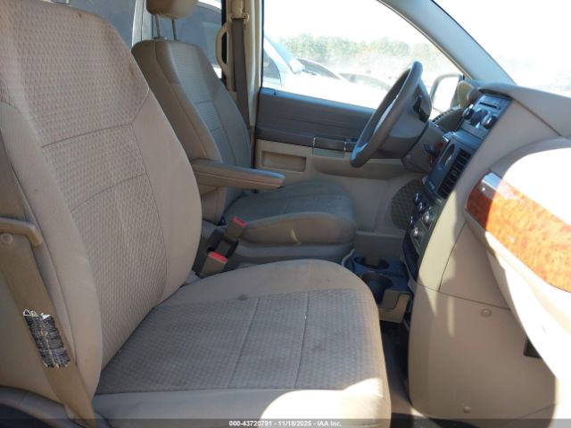 2008 CHRYSLER TOWN & COUNTRY 2A8HR44HX8R149915 Photo 4