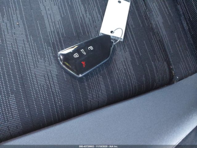 2021 VOLKSWAGEN ID.4 WVGJNPE28MP062733 Photo 10