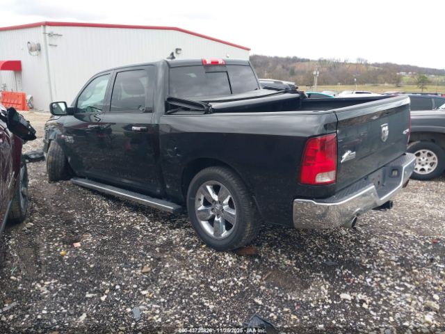 2017 RAM 1500 1C6RR7LT3HS619775 Photo 2