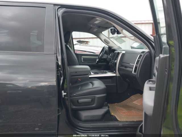 2017 RAM 1500 1C6RR7LT3HS619775 Photo 4