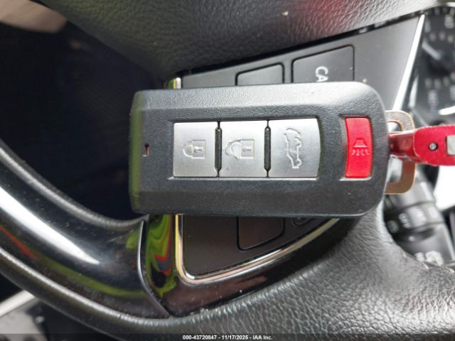 2020 MITSUBISHI OUTLANDER JA4AZ3A31LZ024905 Photo 10