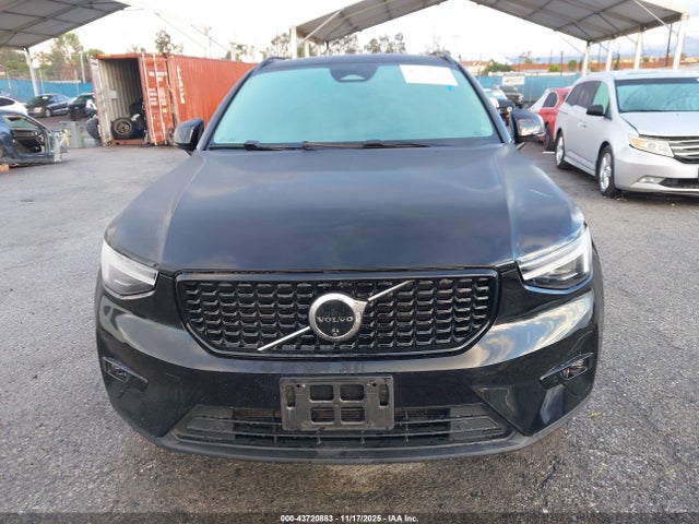 YV4L12UM7R2261482 Volvo Xc40 B5 Ultimate Dark Theme