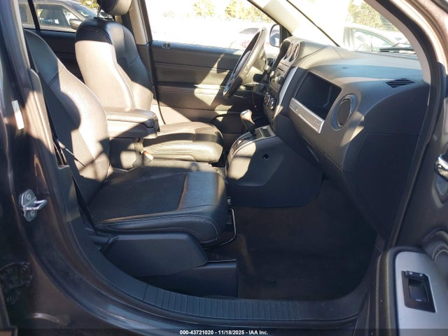 2017 JEEP COMPASS 1C4NJCEB0HD162942 Photo 4