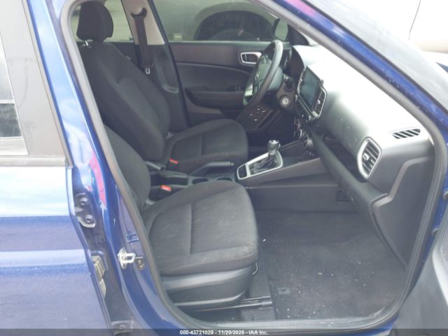 2021 HYUNDAI VENUE KMHRB8A31MU067905 Photo 4