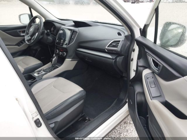 2019 SUBARU FORESTER JF2SKAUCXKH484035 Photo 4