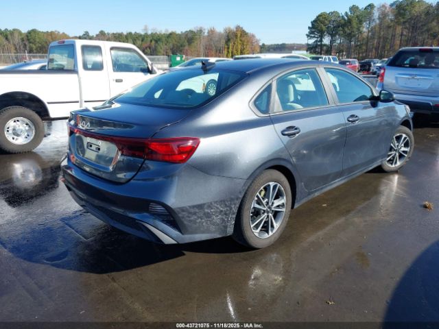 2023 KIA FORTE 3KPF24AD6PE623931 Photo 3