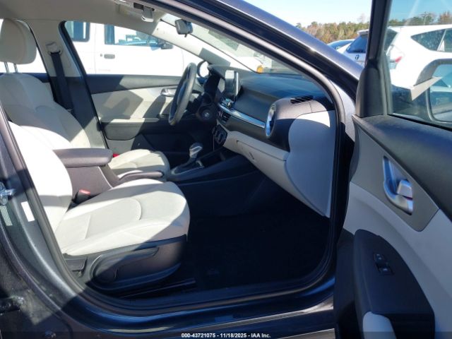 2023 KIA FORTE 3KPF24AD6PE623931 Photo 4