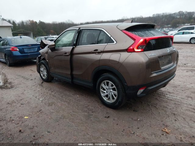 2018 MITSUBISHI ECLIPSE CROSS JA4AT3AAXJZ065191 Photo 2