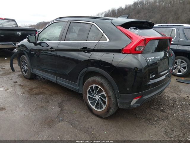 2020 MITSUBISHI ECLIPSE CROSS JA4AT3AA5LZ034238 Photo 2