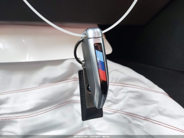 2022 BMW M3 WBS43AY03NFL80967 Photo 10