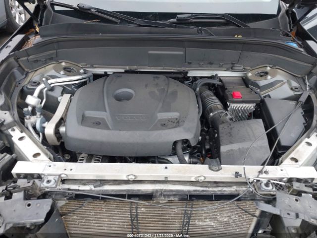2021 VOLVO XC90 YV4A221K7M1693821 Photo 9