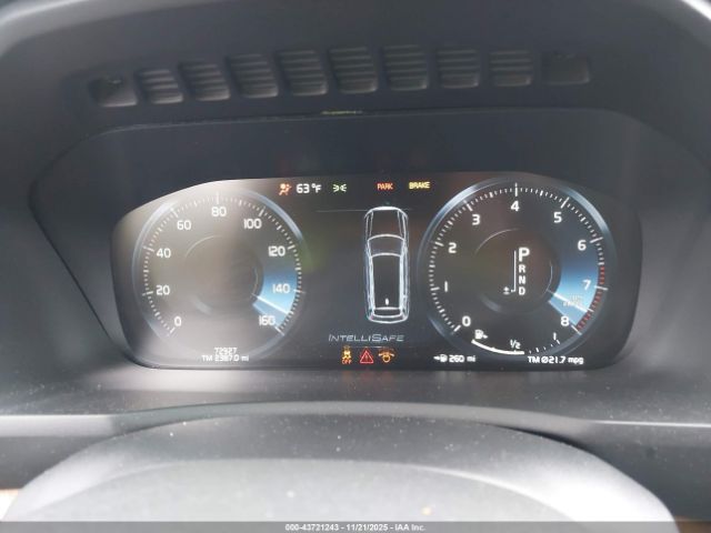 2021 VOLVO XC90 YV4A221K7M1693821 Photo 6