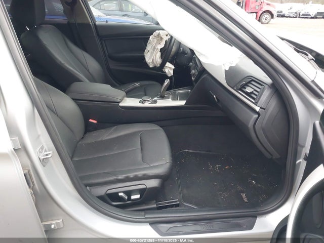 Продаж на аукціоні авто 2018 Bmw 320i Xdrive, vin: WBA8A3C53JA488698, номер лоту: 43721253