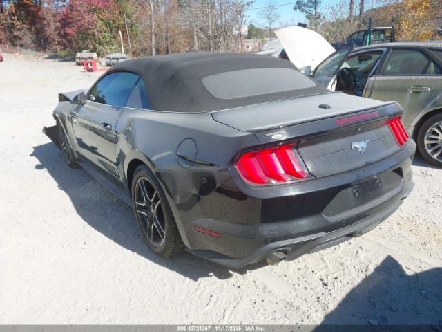 2018 FORD MUSTANG 1FATP8UH4J5138903 Photo 2
