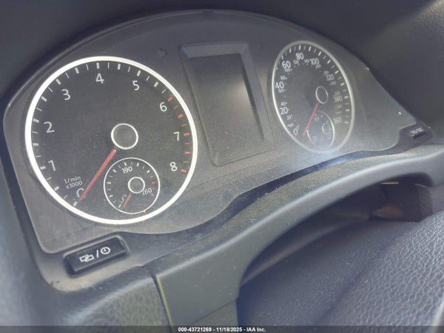 WVGAV7AX4FW506099 Volkswagen TIGUAN S