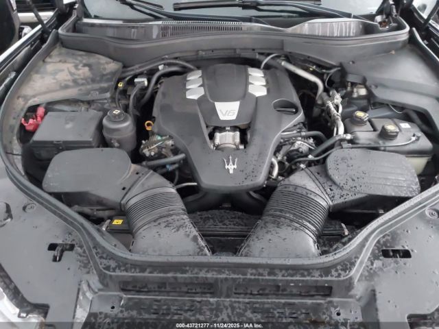 2017 MASERATI LEVANTE ZN661XUS3HX226921 Photo 9