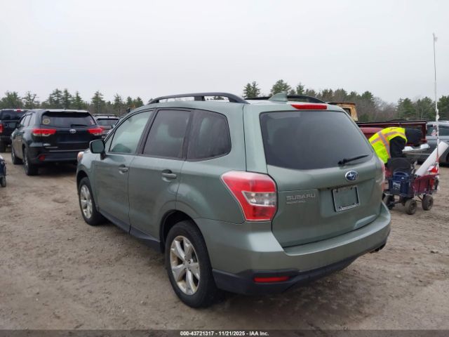 2016 SUBARU FORESTER JF2SJAFC0GH476033 Photo 2
