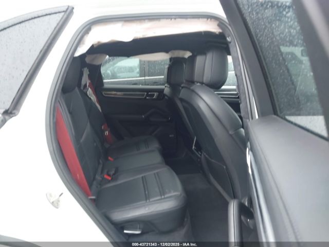 2021 PORSCHE CAYENNE WP1AG2AY8MDA33941 Photo 7